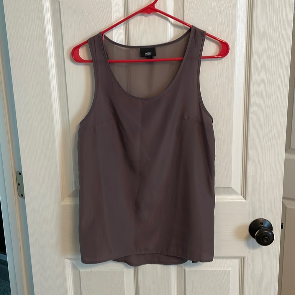 Tan tank